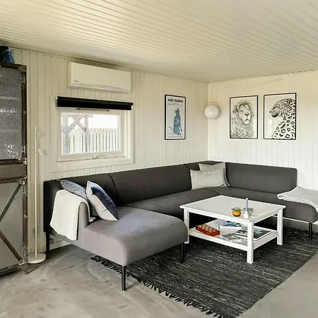 Cozy House Close To And Nature Semesterbostad *