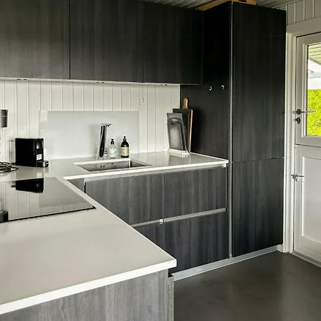 Semesterbostad Cozy House Close To And Nature Kristiansminde