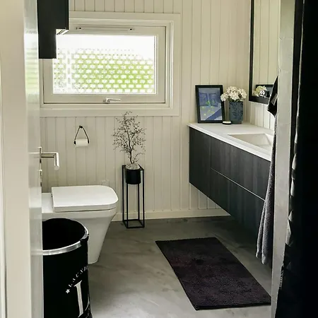 Cozy House Close To And Nature Semesterbostad Kristiansminde